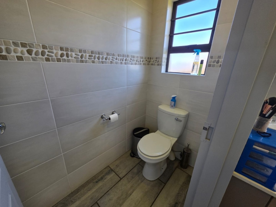 To Let 3 Bedroom Property for Rent in La Provance Free State